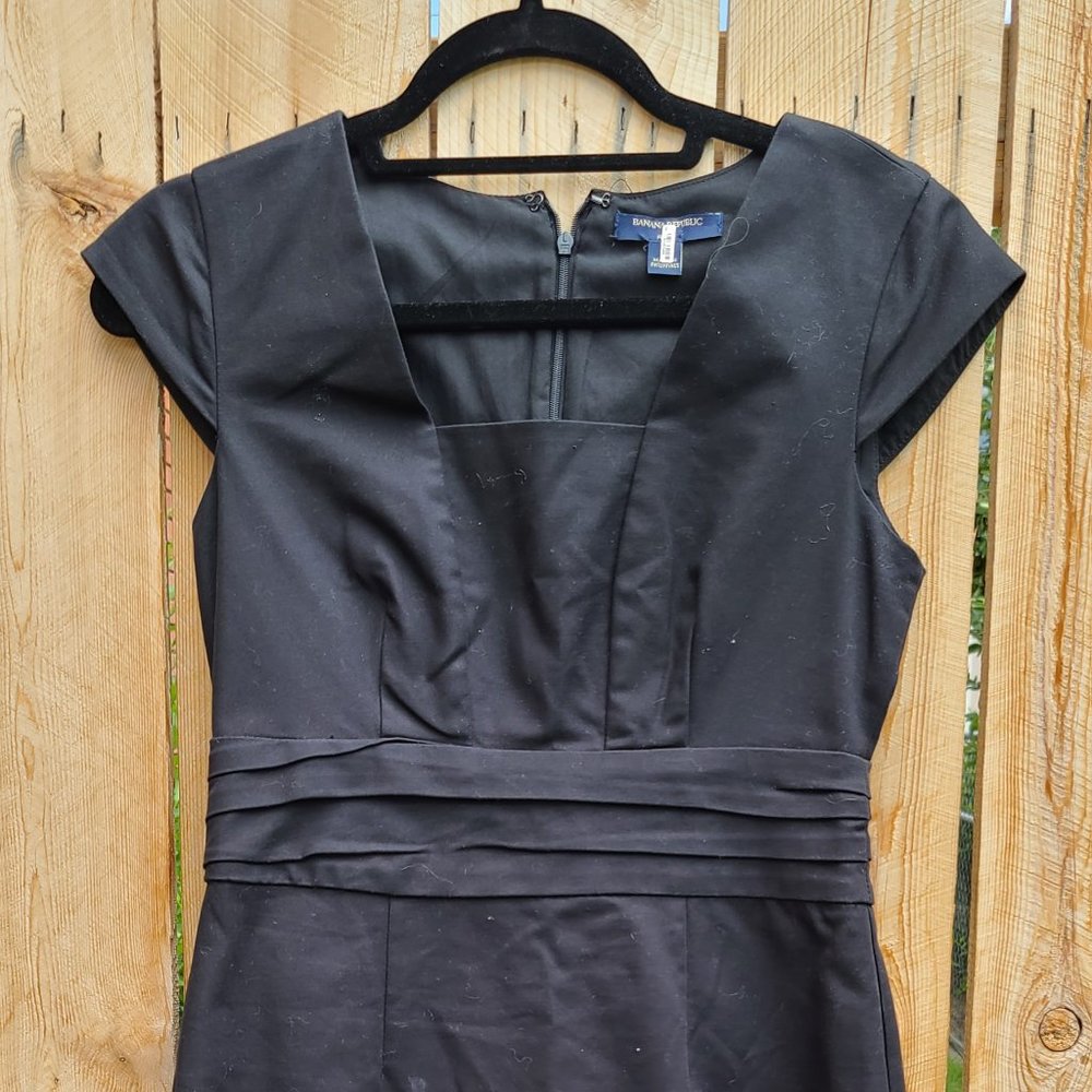 Banana Republic - Black professional dress